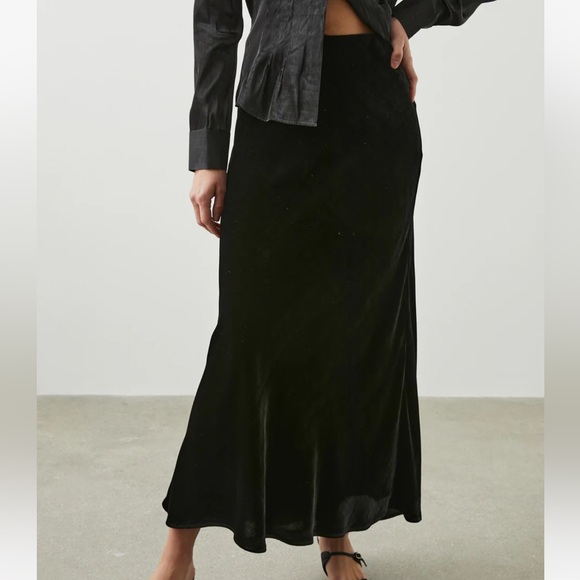 Rails Leia Skirt in Bellflower Velvet NWT - Picture 2 of 3